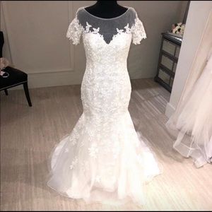 Wedding dress white floral sleeveless dress)